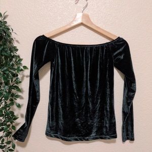 🚫sold🚫 velvet off the shoulder long sleeve